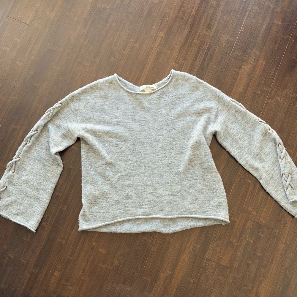 L.O.G.G by H&M Super-Soft Light Heather Gray Bell-Sleeve Sweater, XS